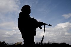 Мать тайно похороненного мусульманами православного бойца СВО встретили в мечети угрозами