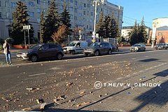 Появились кадры с последствиями взрыва дрона ВСУ у администрации столицы региона России