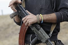 Украинские войска взяли в заложники группу мирных жителей в ДНР