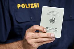 В Германии отменили процедуру ускоренного получения гражданства