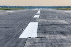 Временные ограничения введены в одном российском аэропорту