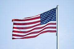 США запретят въезд гражданам семи стран